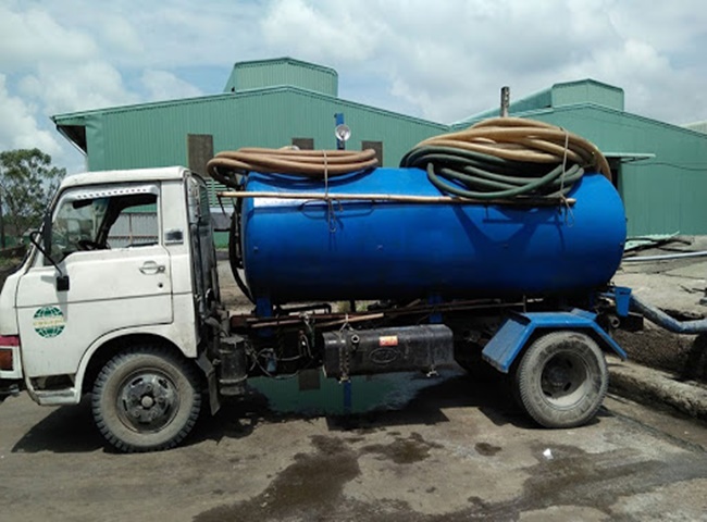 Rút hầm cầu quận 2 bằng hệ thống xe bồn chuyên nghiệp